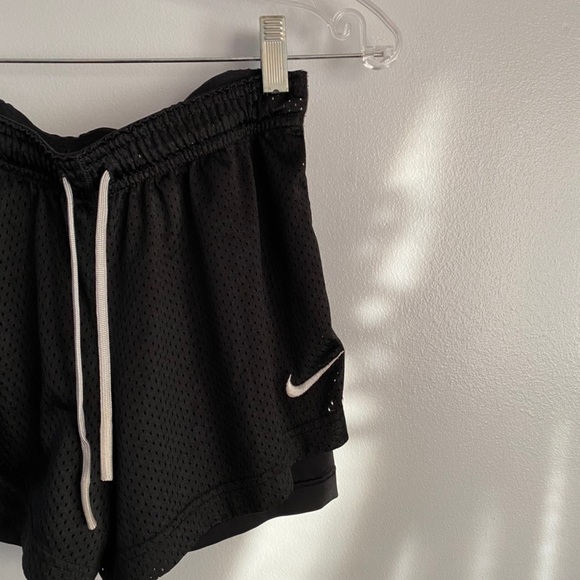 Nike Shorts - Picture 4 of 4